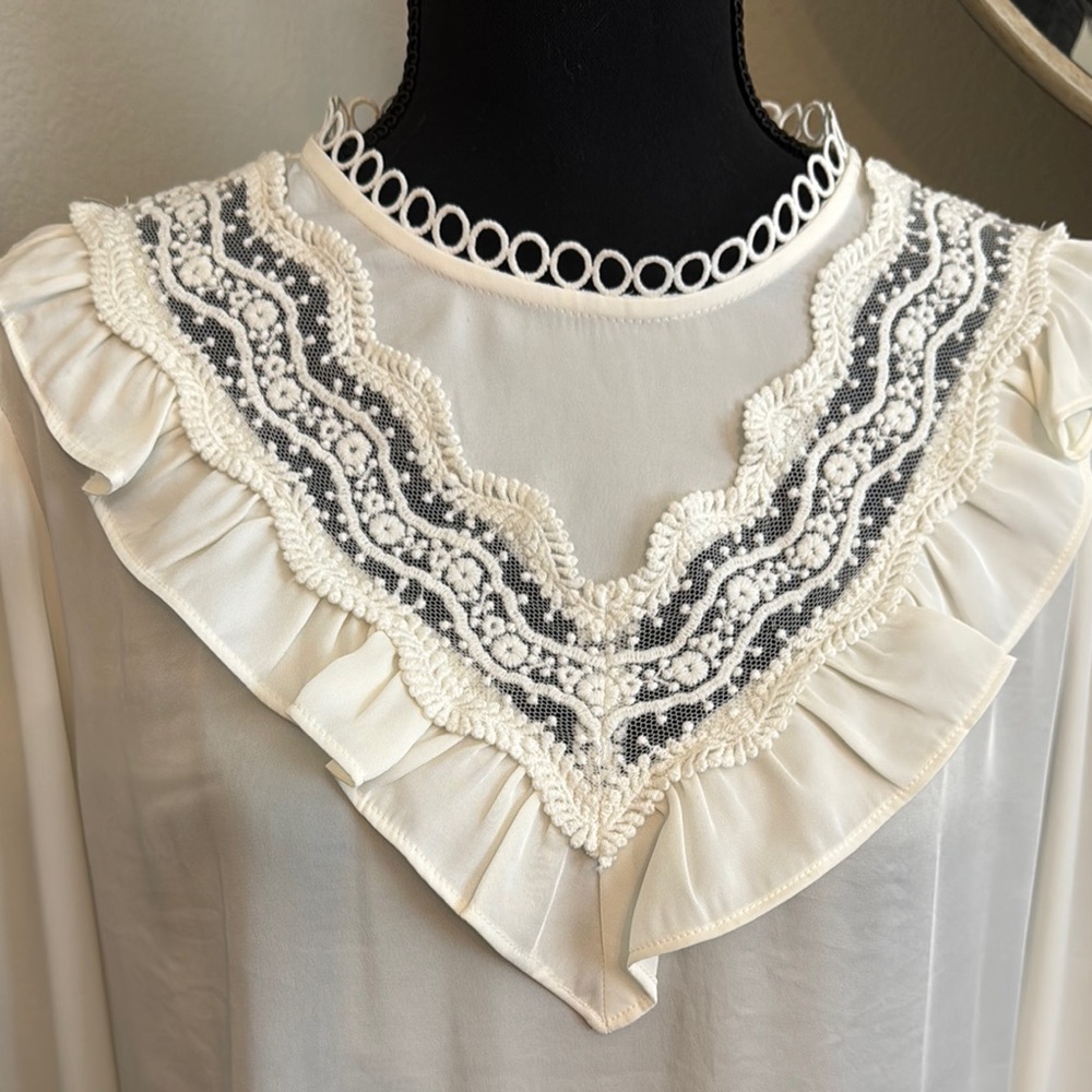 Express Cream Ruffle Lace Blouse - Picture 2 of 3